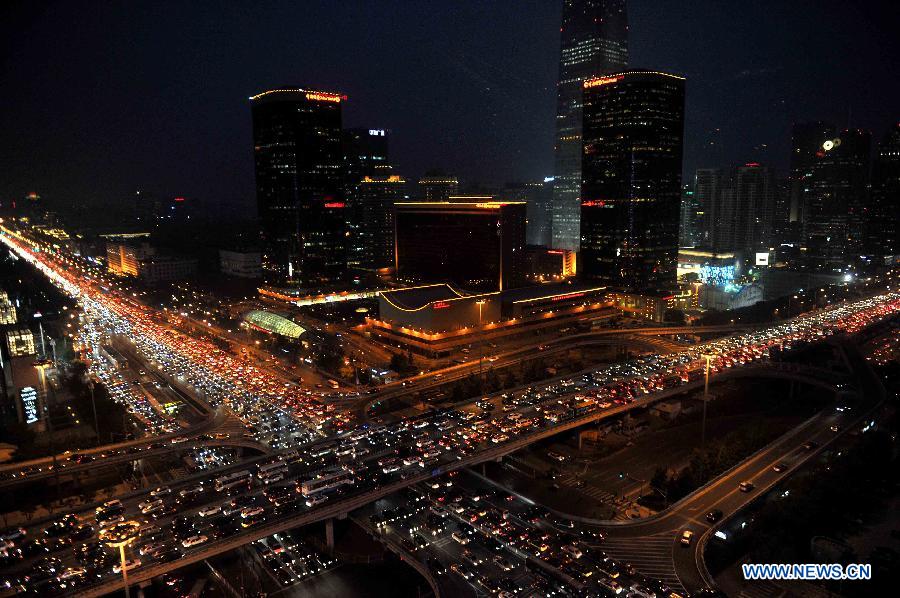 Beijing remains clogged with traffic jams on Car Free Day