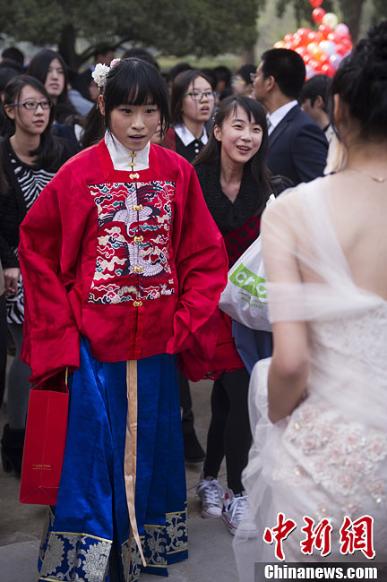 High school students participate in coming-of-age ceremony in Beijing