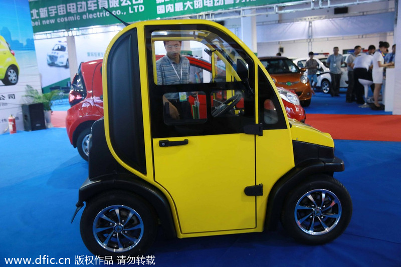 New energy vehicles expo held in Beijing