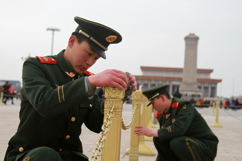 Tiananmen Square spring cleaned for two sessions