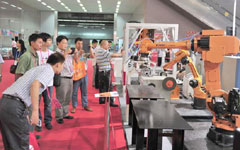 China becomes world's largest robot market