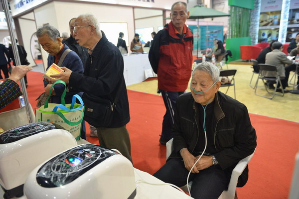 China encourages foreign investment in elderly services