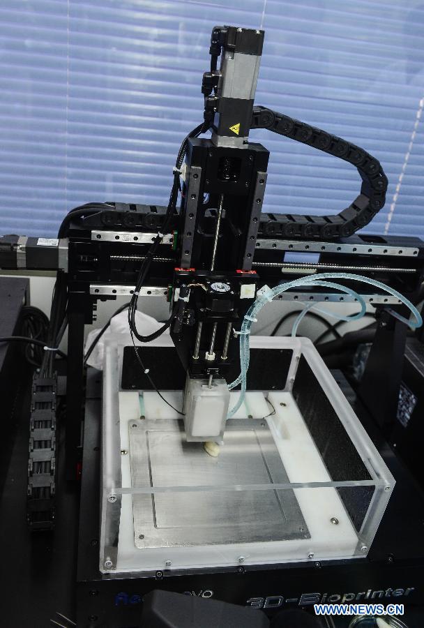 Biomaterial 3D printer invented in China