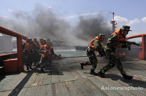 Anti-terrorism drill held in Shandong for Expo