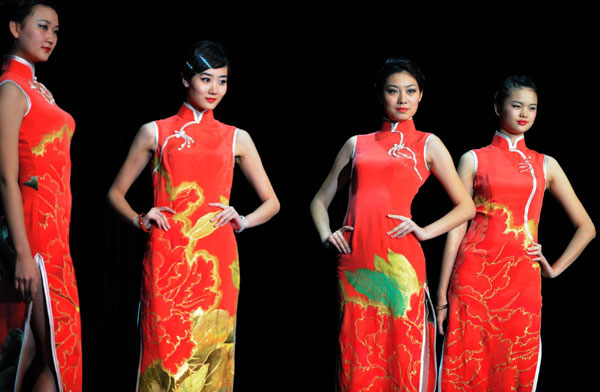 China's cheongsam shines on Expo