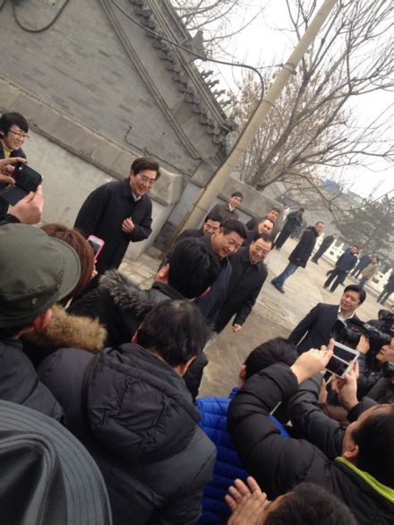 President Xi spotted at popular hutong in Beijing