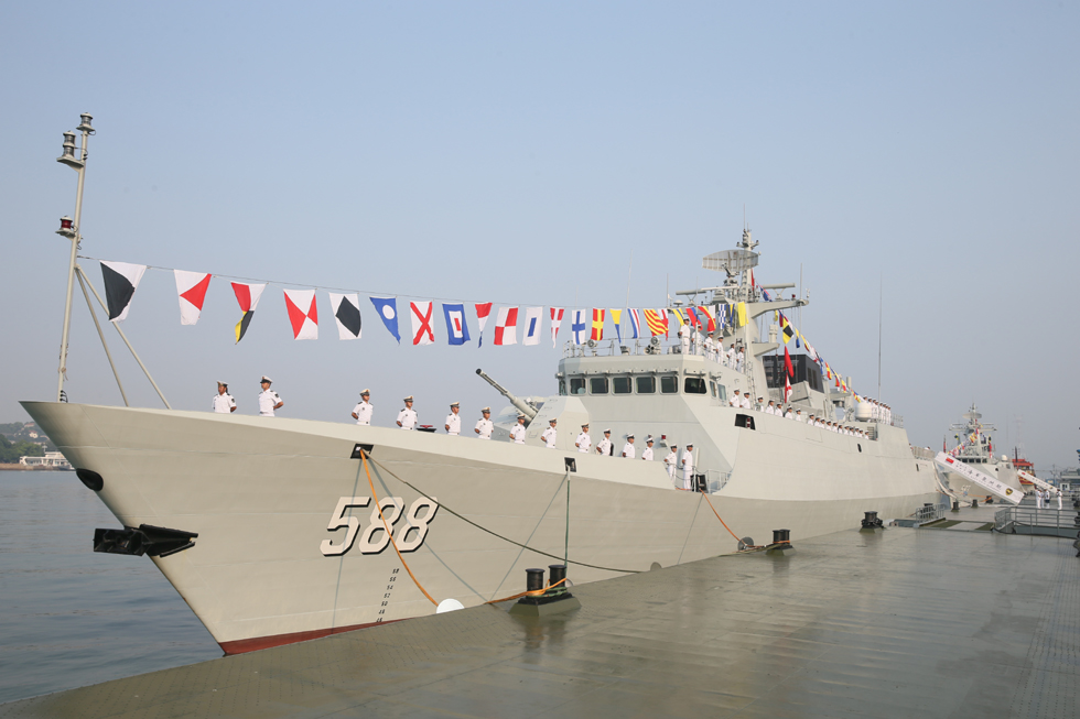 New-type frigate Quanzhou joins Chinese navy