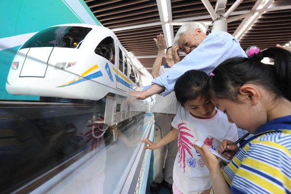 China launches national science week