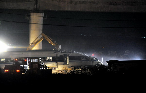 Train wreckage dismantled for probe