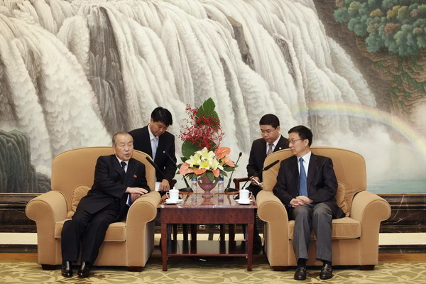DPRK Premier visits Shanghai