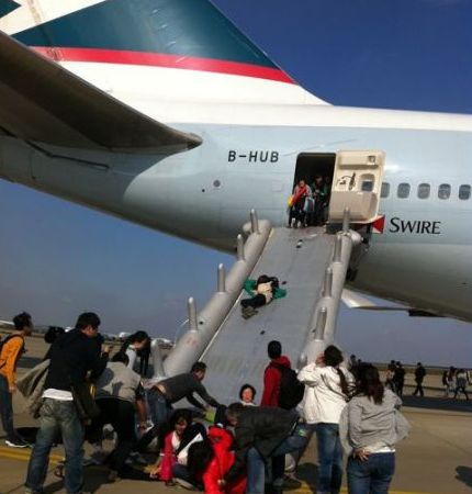 Plane evacuated due to smoke in cabin