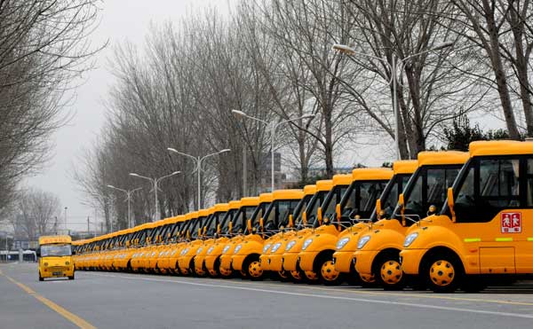 Cabinet OKs school bus safety draft