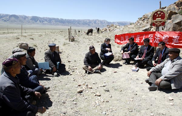 Mobile court in Xinjiang caters to shepherds