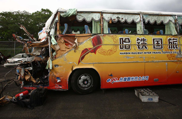 Taiwan bus accident injures 38 mainlanders