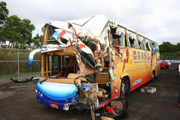 Taiwan bus accident injures 38 mainlanders