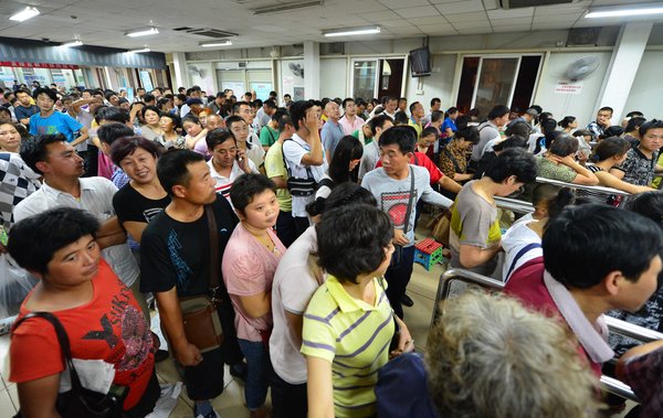 Hospital congested as 24-hour service opens