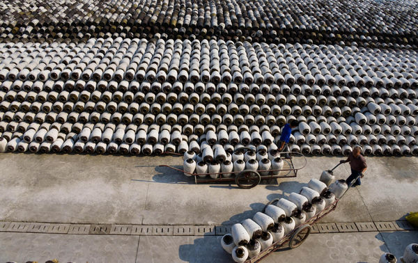 Ceremony for rice wine winter brewing season