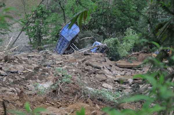 11 confirmed dead in SW China landslide