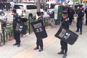 Open-air market for locals targeted in Urumqi