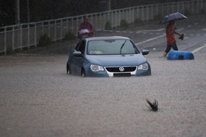 6 killed in south China landslide