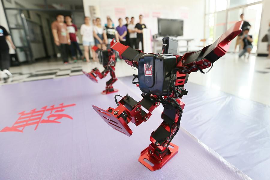Robot competition in North China's Tianjin