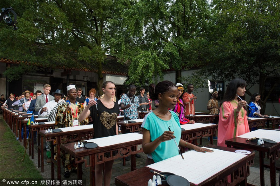 Students out to make their mark in Chinese calligraphy