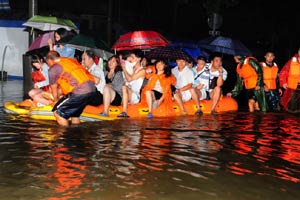 Storms continue to cause chaos across China