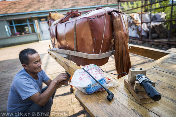 Chinese inventor gives life to wood