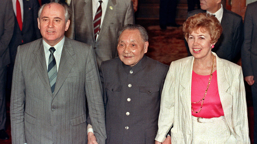 Deng Xiaoping's foreign affairs across the years