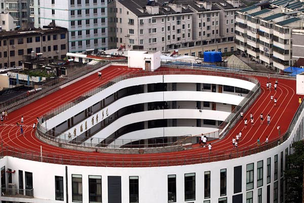 Running track built on school roof