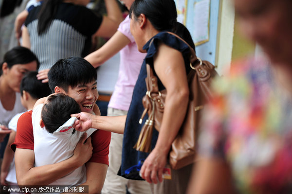 A day in the life of a male kindergarten teacher