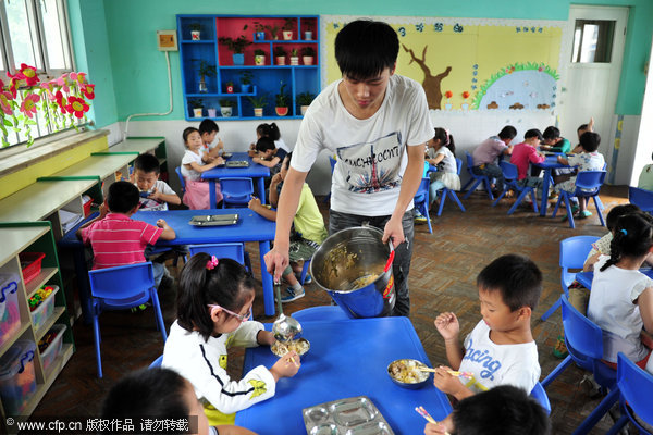 A day in the life of a male kindergarten teacher