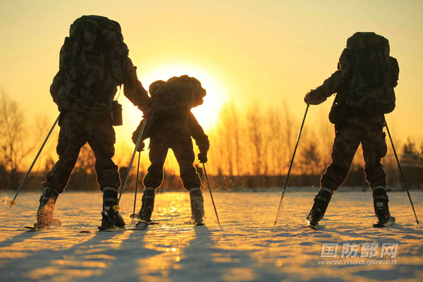 Soldiers undergo ski training in snow-covered NE China