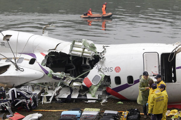 Search continues for 3 missing in TransAsia crash