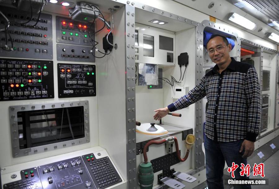 Chinese hobbyists create model Tiangong-1