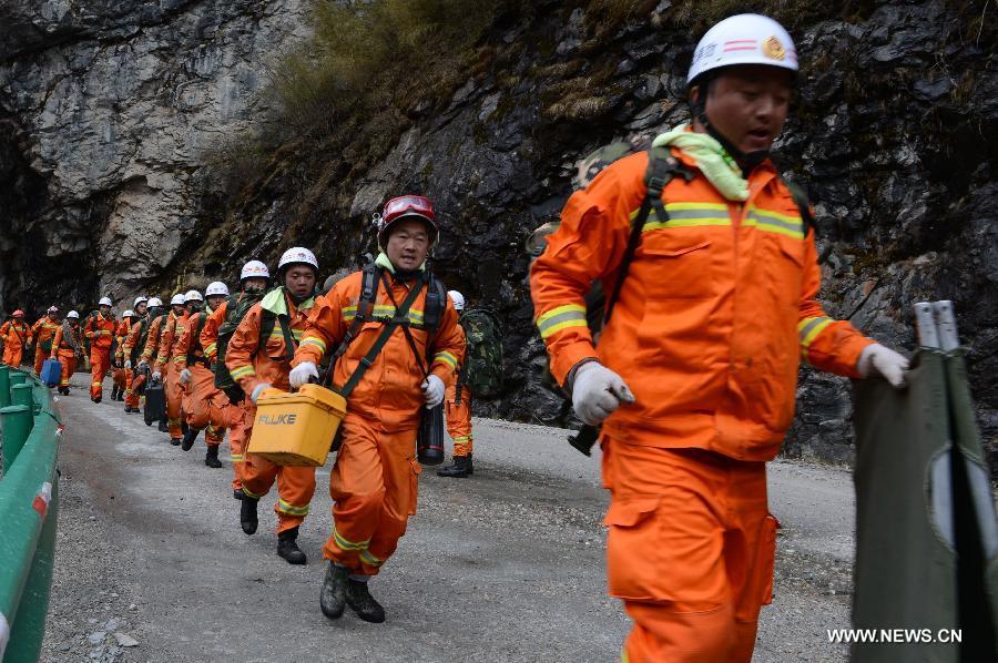 Relief work underway in quake-stricken Tibet