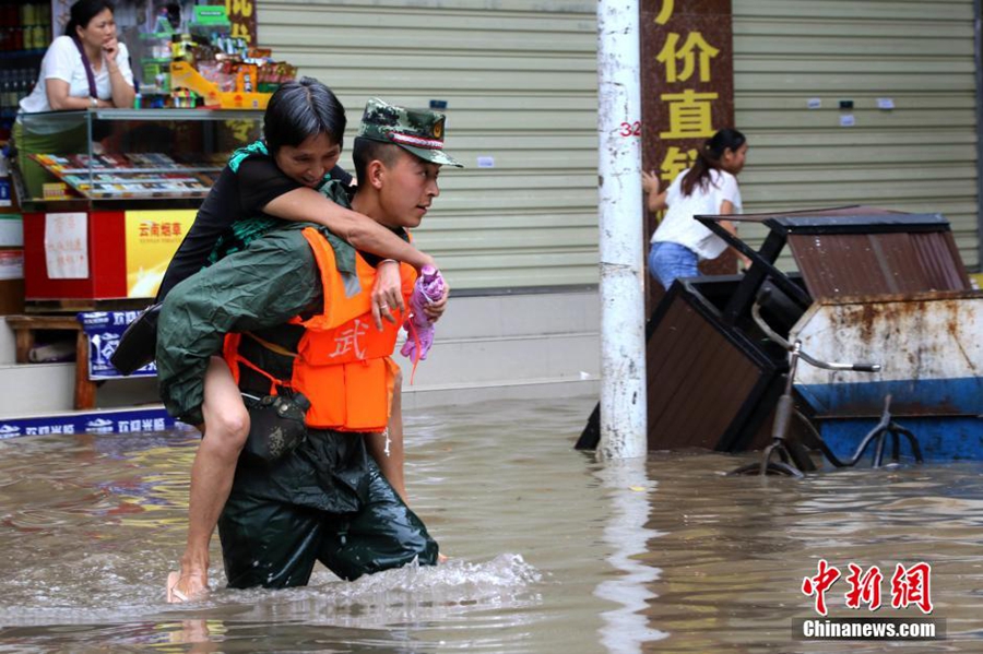 200 evacuated after floods in SW China