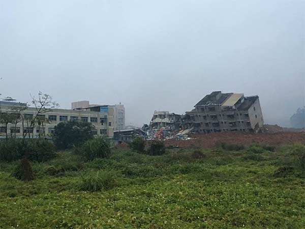 Landslide hits industrial park in Shenzhen, rescue work on