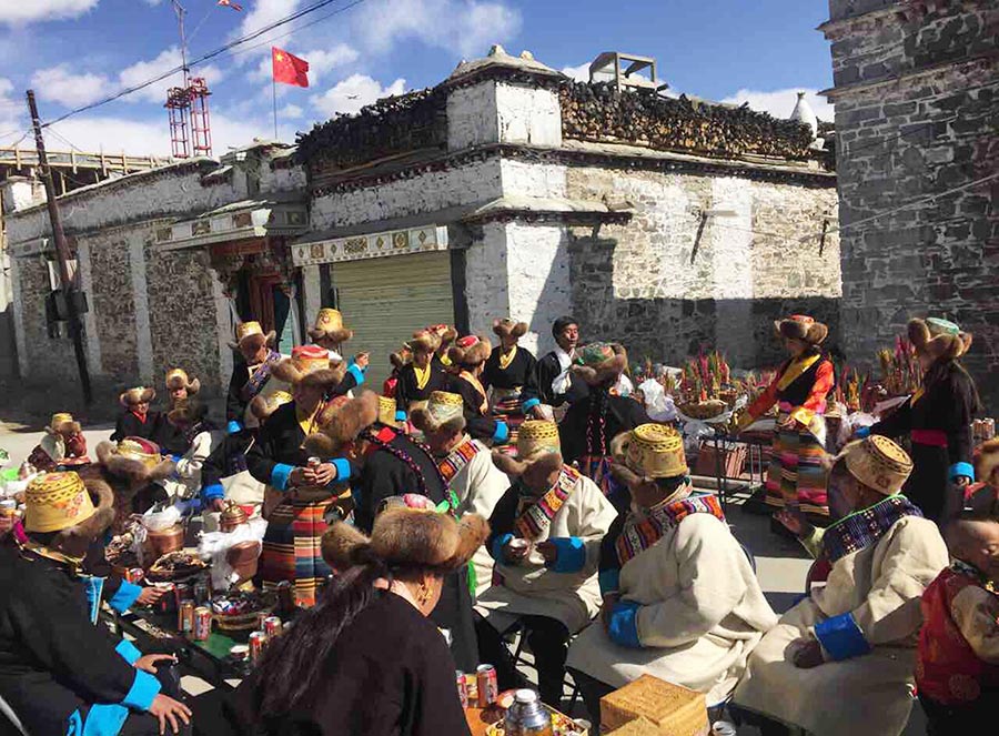 Tibetans celebrate 'Fire Monkey Losar'