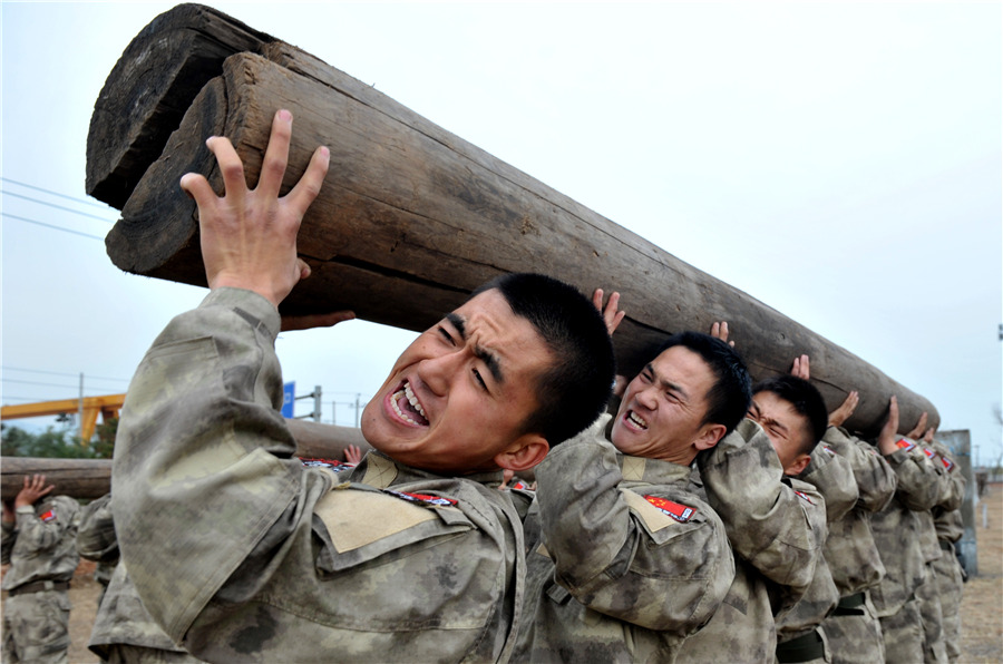 Future bodyguards undergo brutal training in Beijing