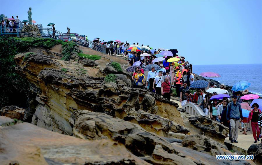 Taiwan park struggles to save 'Queen's Head' rock from disintegration