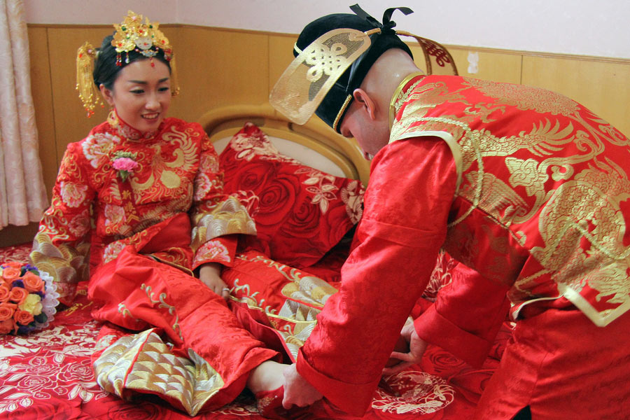 Orphaned Chinese woman marries American at SOS village