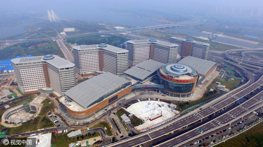 New hospital dubbed 'the biggest hospital in the universe' opens in Zhengzhou