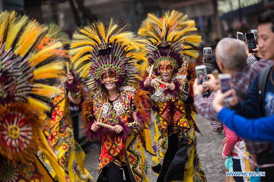 Parade marks 17th anniversary of Macao's return to China