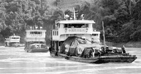 Sailors wait for tide of danger to pass