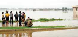 UN staff visit DPRK to see flood damage