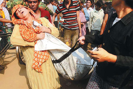 Bangladesh factory fire kills more than 100