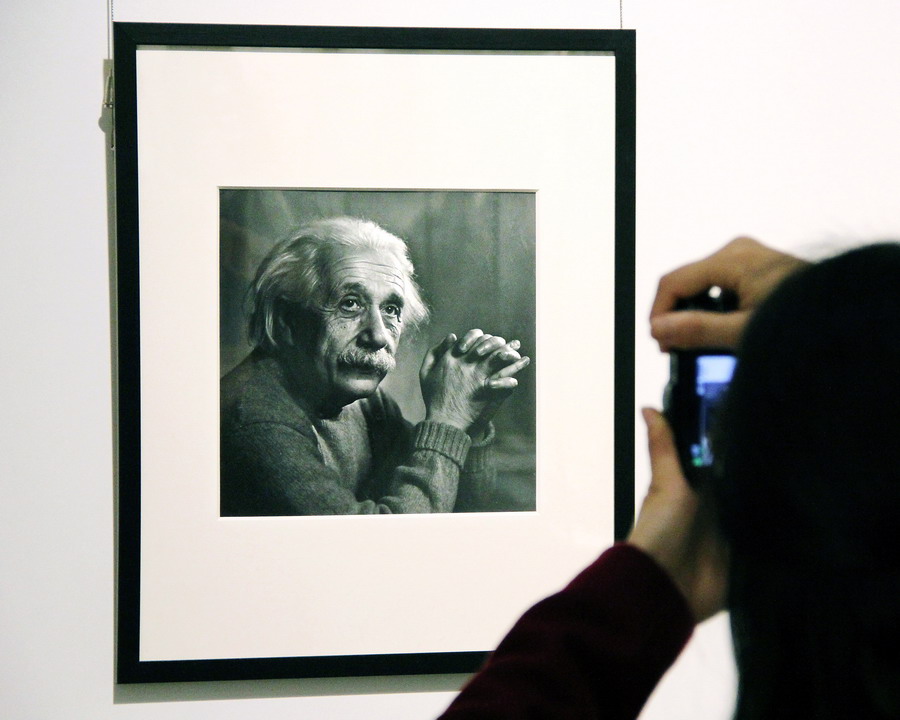 Nanjing displays portraits of Churchill, Bergman, Einstein