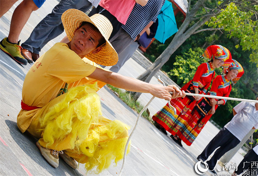 Lion dance on knifepoint in Guangxi