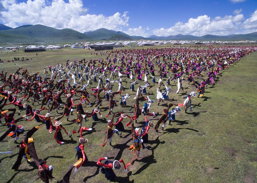 Tent festival kicks off in Shiqu, Sichuan province